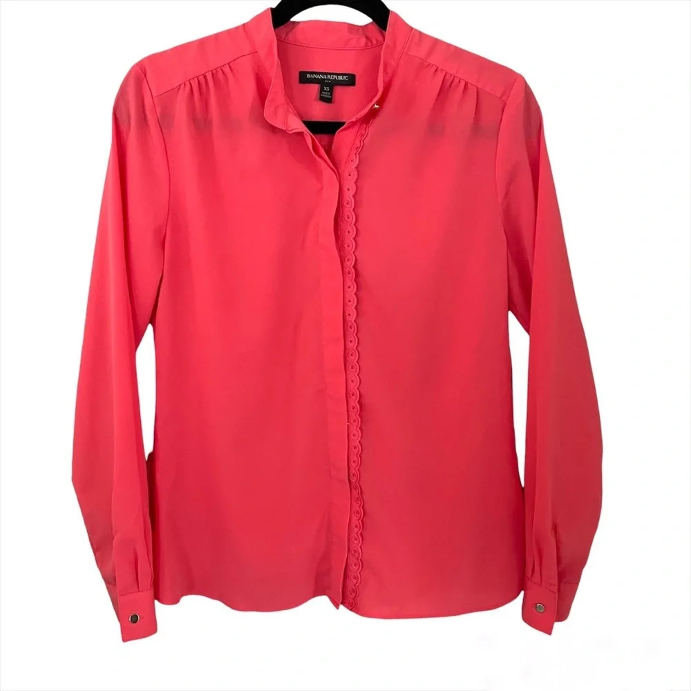 Banana Republic Shirt Women’s XS Coral Button Down Long Sleeve Blouse Office